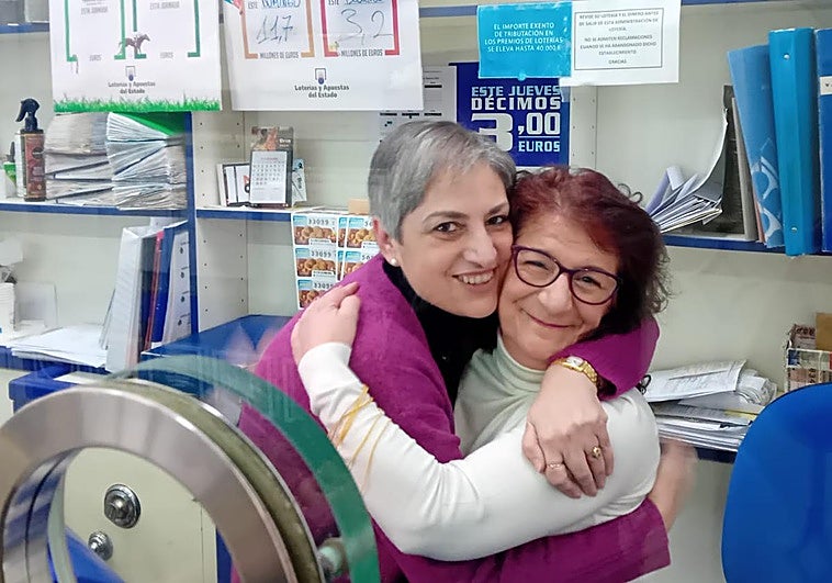 La administración del Gordo del año 2000 vuelve a repartir una pizca de suerte